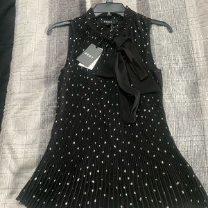 DKNY NWT Medium polka dot sleeveless blouse